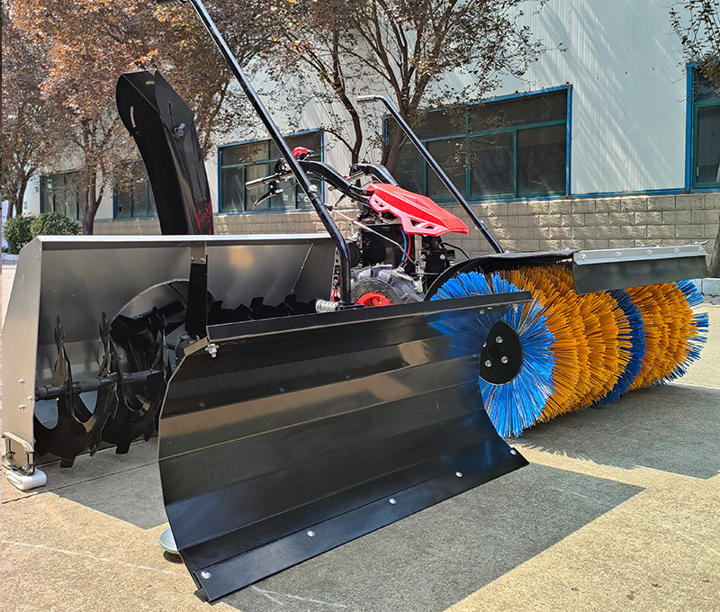 多功能扫雪机四季都能大显身手